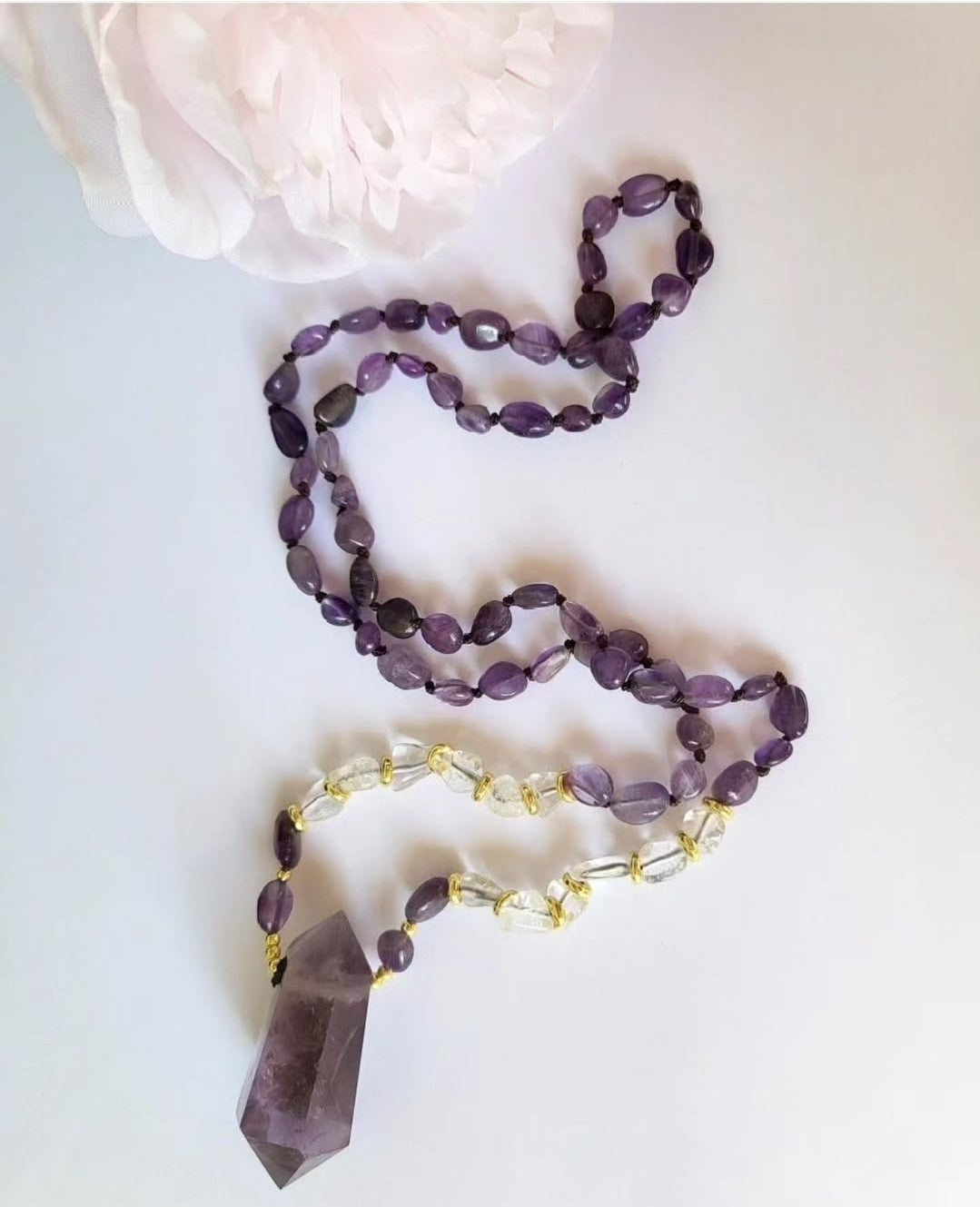 Collier sautoir en cristal de roche et améthyste
