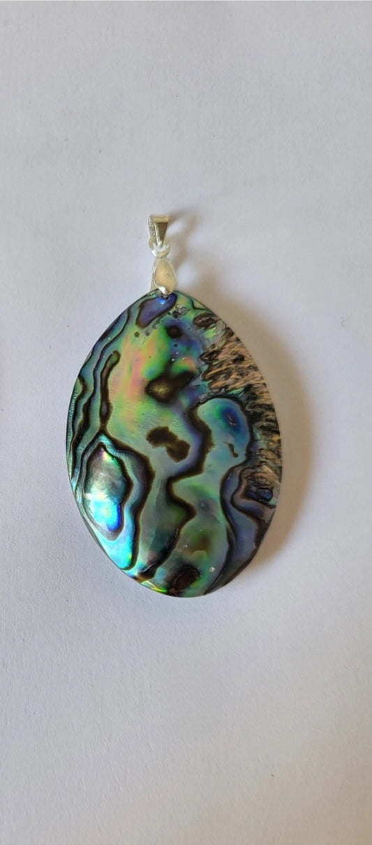 Collier pendentif en abalone (ormeau)