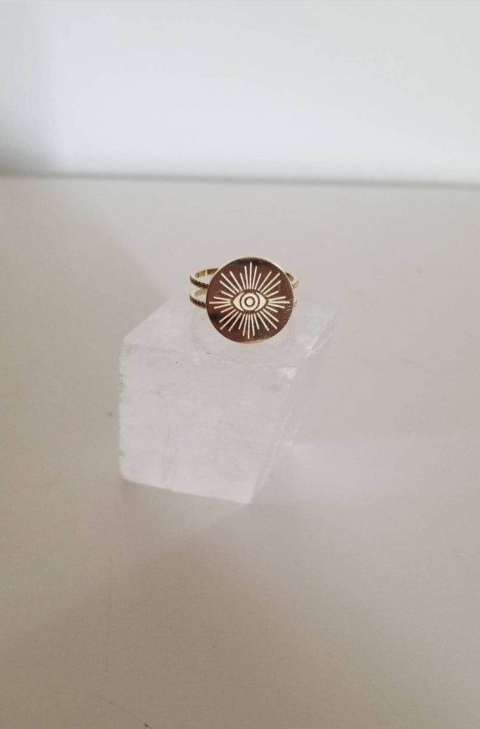 Lucky protective eye ring in stainless steel.