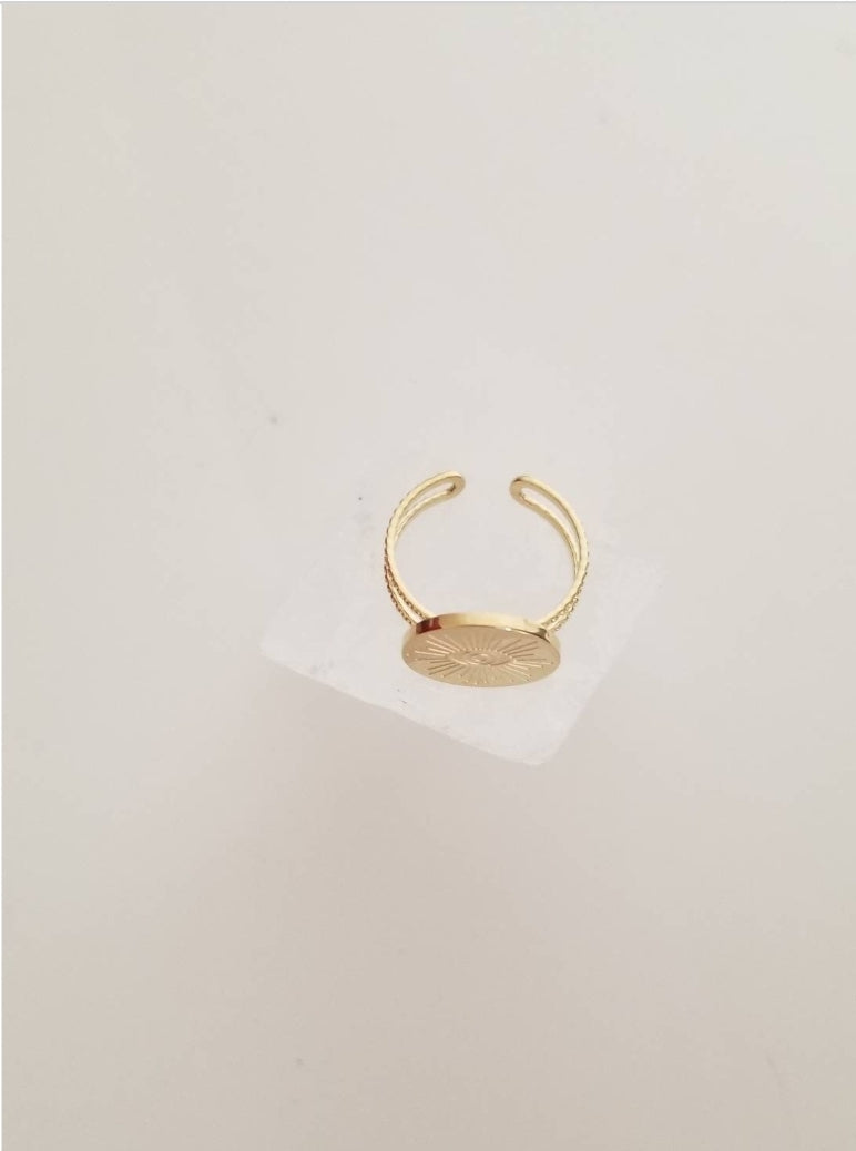 Lucky protective eye ring in stainless steel.