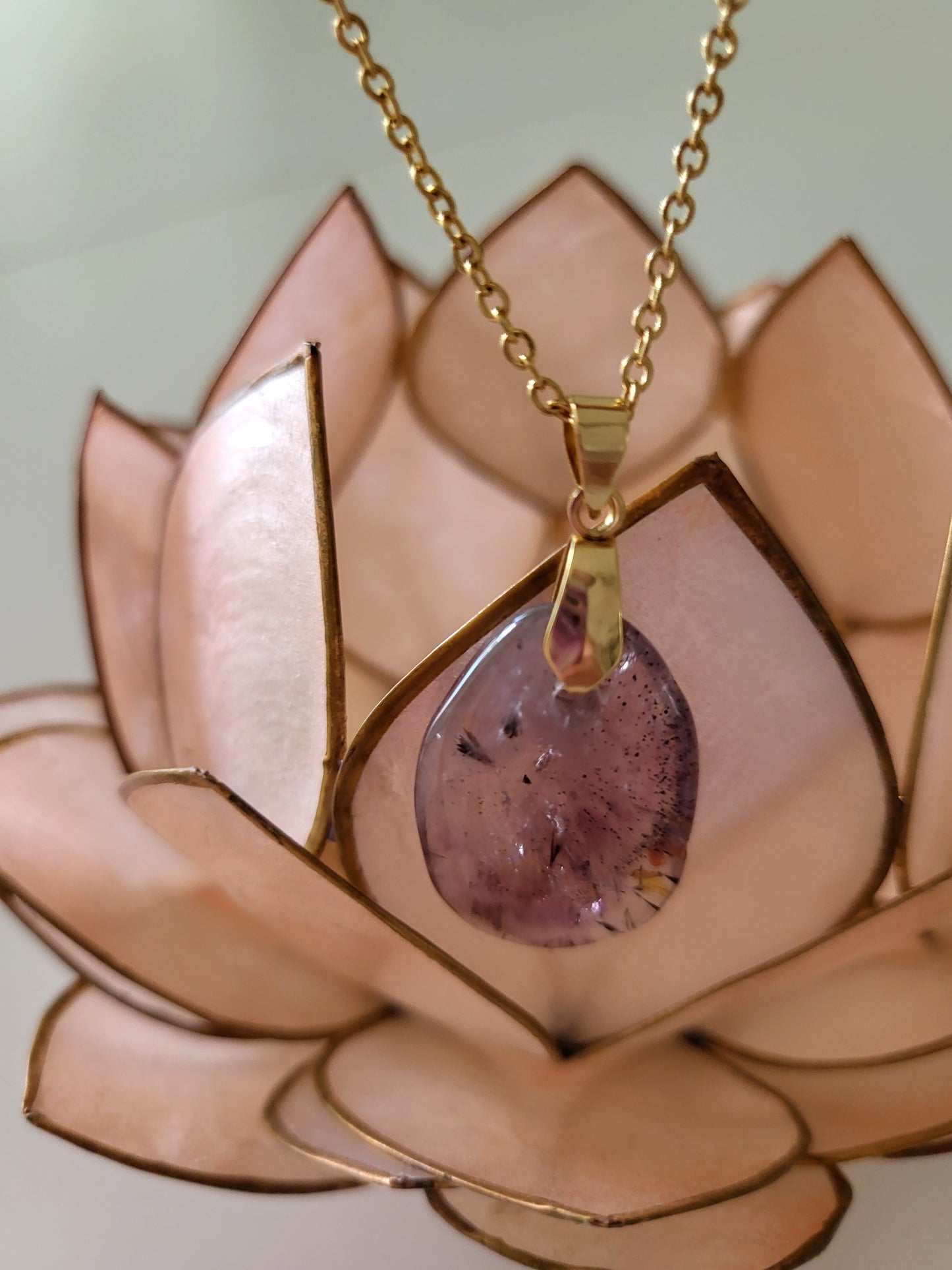 Collier avec pendentif en auralite 23
