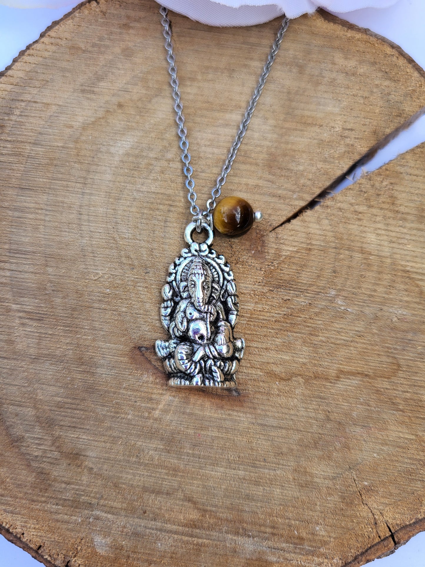 Collier protection et abondance Ganesh et oeil de tigre