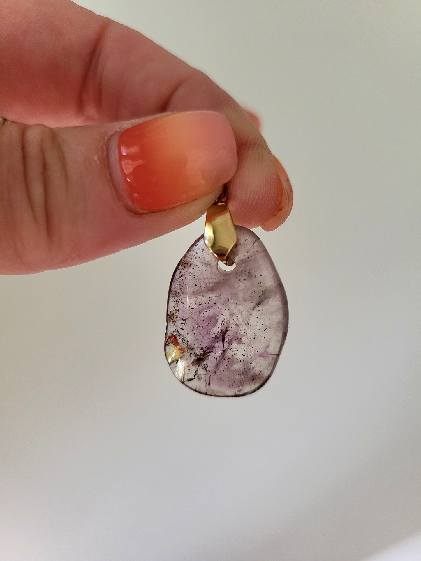 Collier avec pendentif en auralite 23