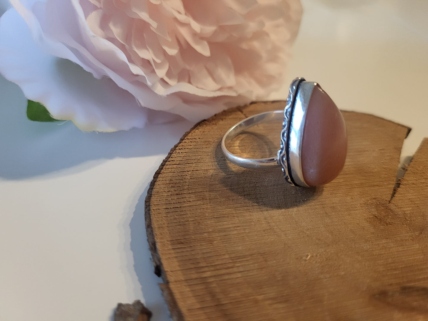 Bague réglable en pierre de soleil (héliolite)