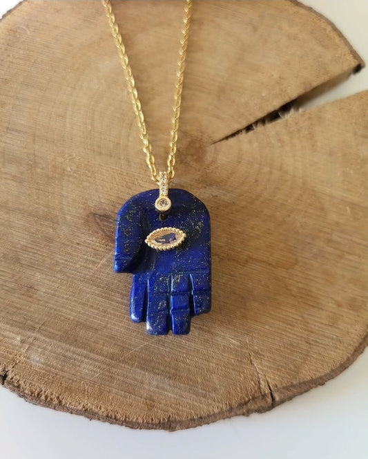 Lucky hand necklace in lapis lazuli