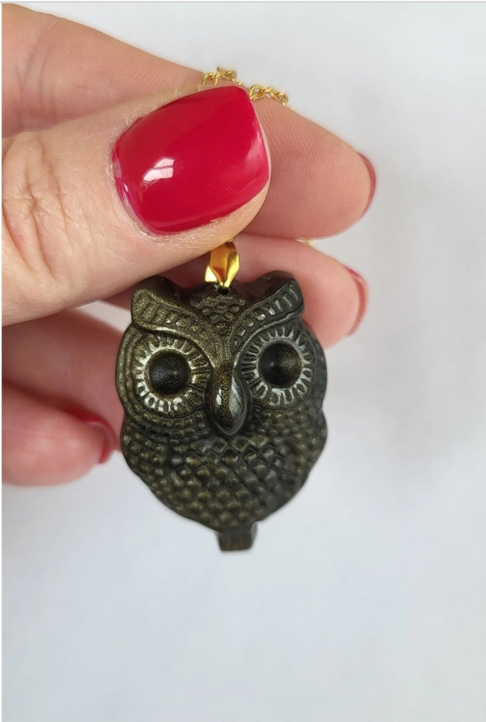 Necklace with owl pendant in golden obsidian or celestial eye obsidian