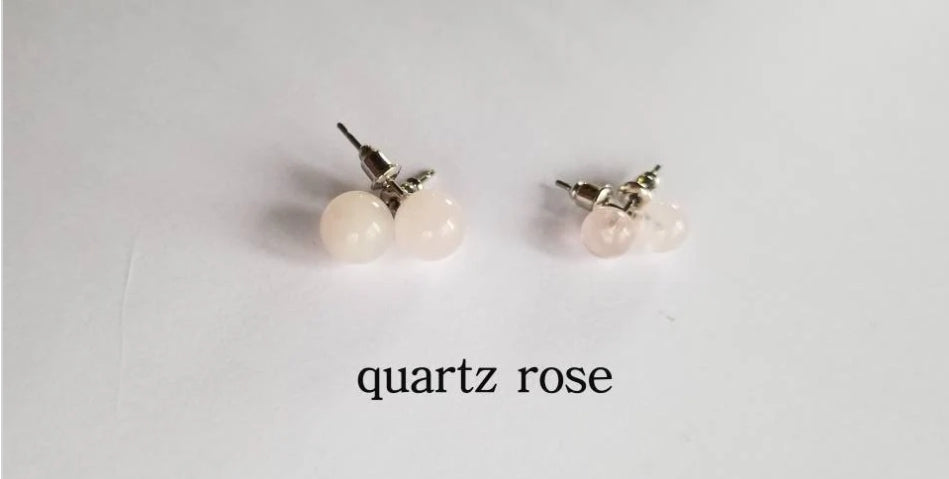 Boucles d'oreilles en quartz rose, améthyste, obsidienne, oeil de tigre ou cornaline. 2 tailles disponibles.