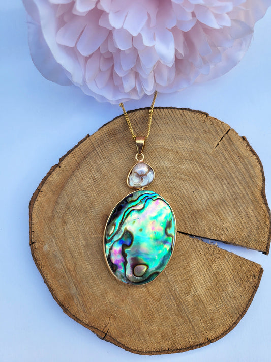 Mother-of-pearl and abalone necklace