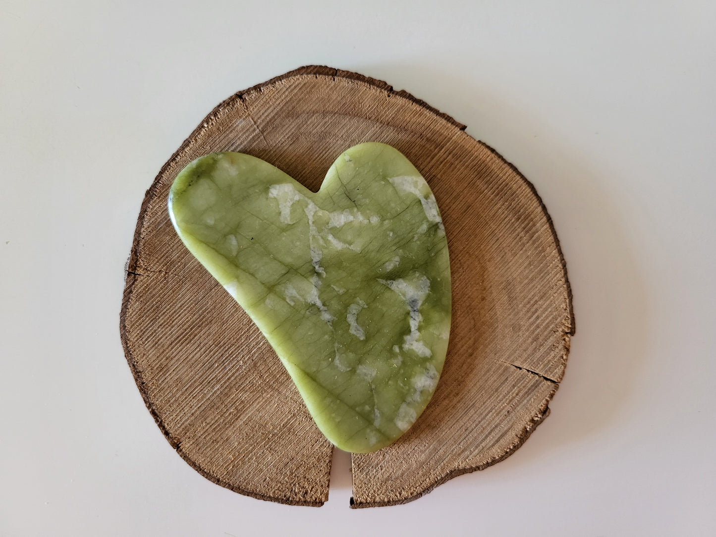 Gua sha de massage en serpentine